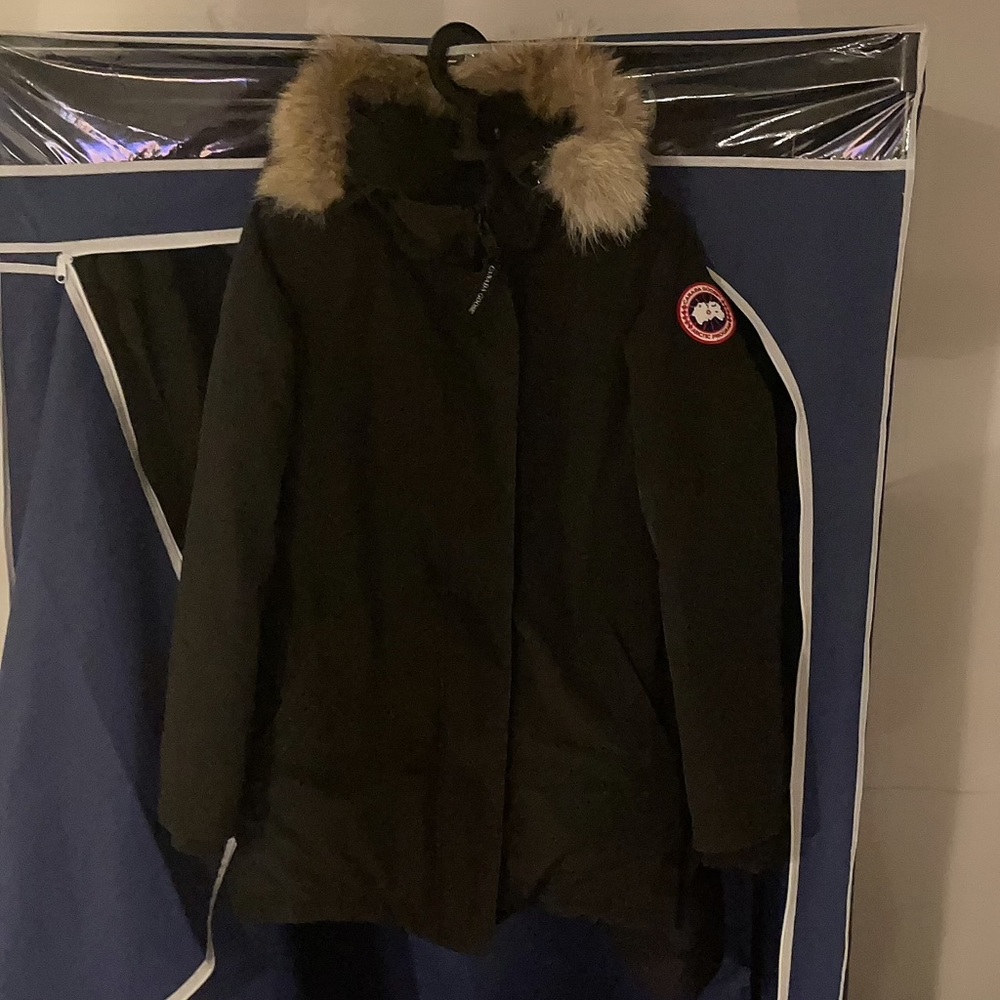 Canada Goose Victoria Parker Size small